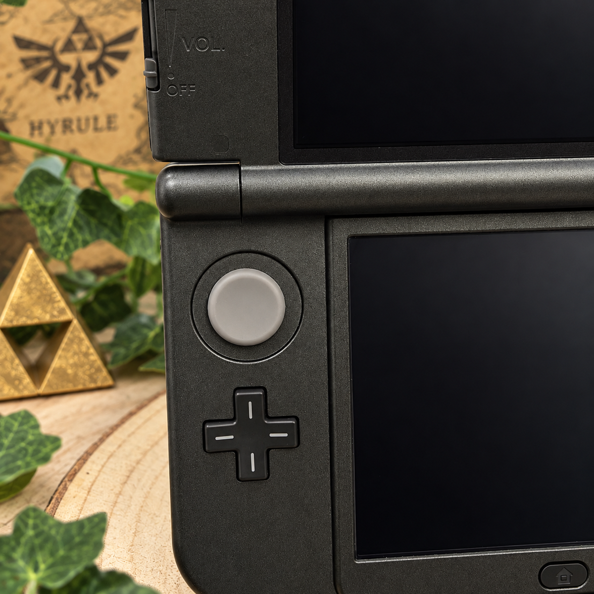 New Nintendo 3DS XL Zelda Edition – Gold