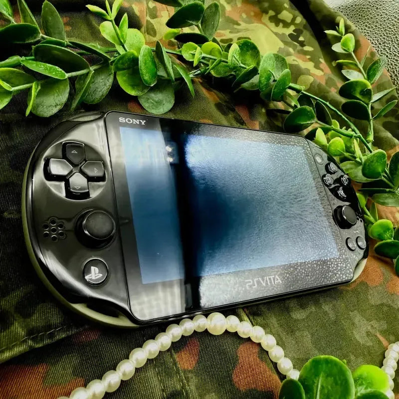 PS Vita 2000 in khaki schwarz