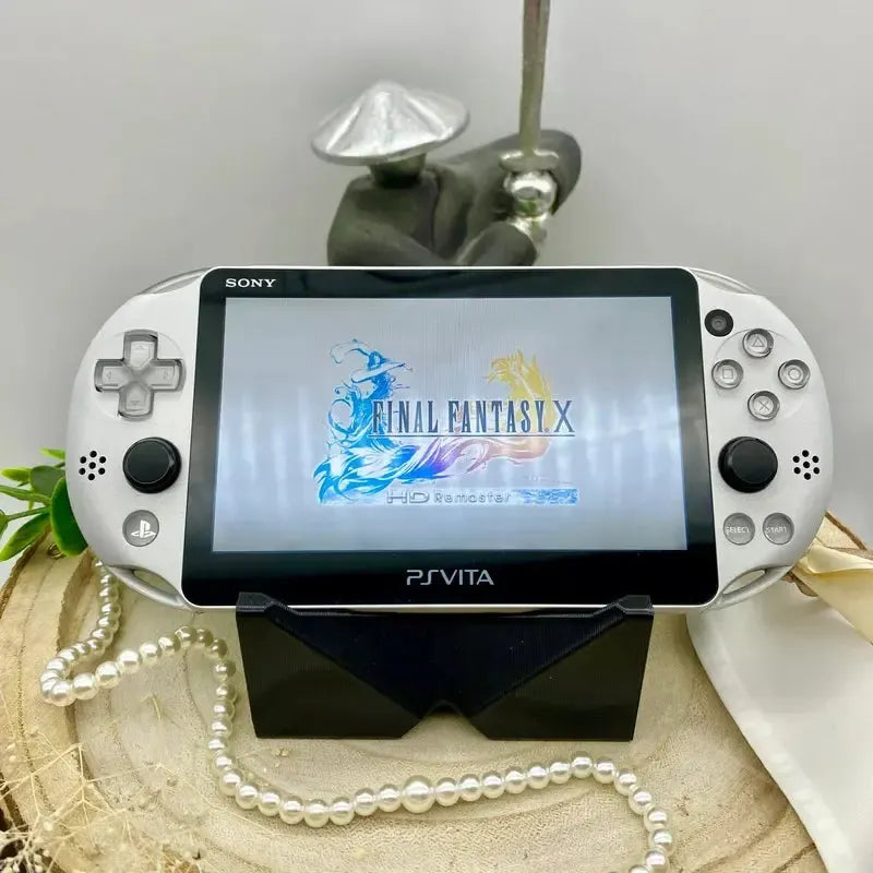 PS Vita 2000 in silber